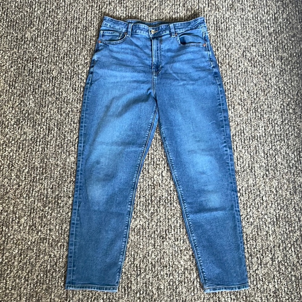 American Eagle Mom Jeans.